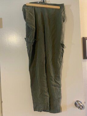 BCBG Max Azria Olive Green Cargo Pants Size Large